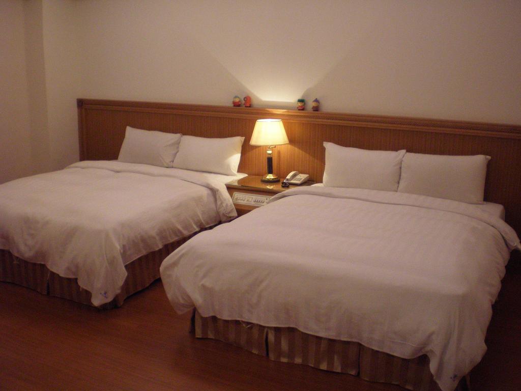 Emperor Hotel Kaohsiung Quarto foto