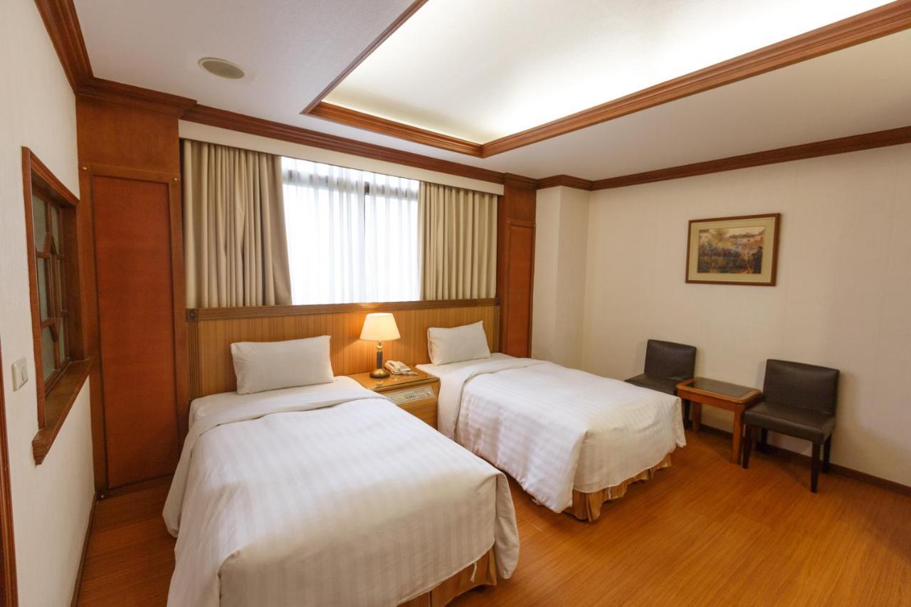 Emperor Hotel Kaohsiung Exterior foto